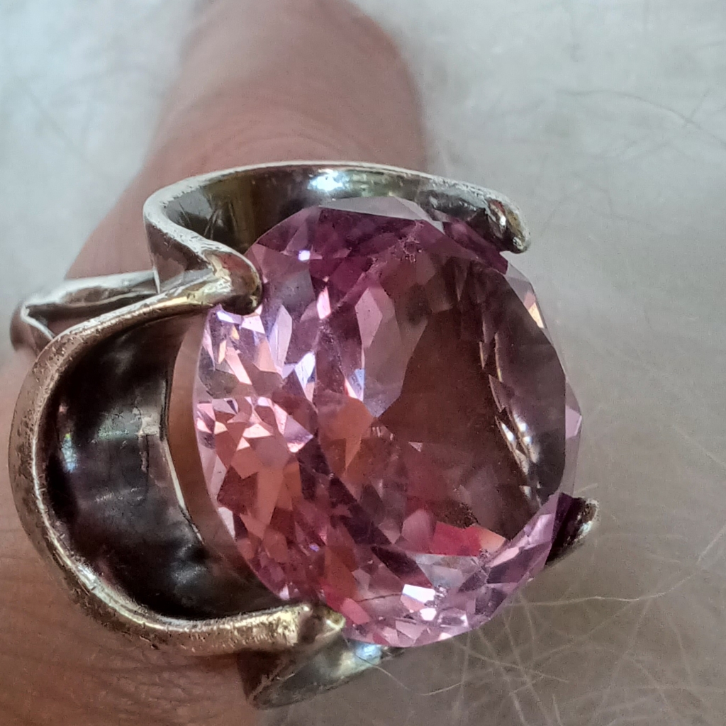 Elegant Pink Gemstone Ring 181$